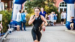 Läuferin beim Insellauf einem Wettkampf auf Juist