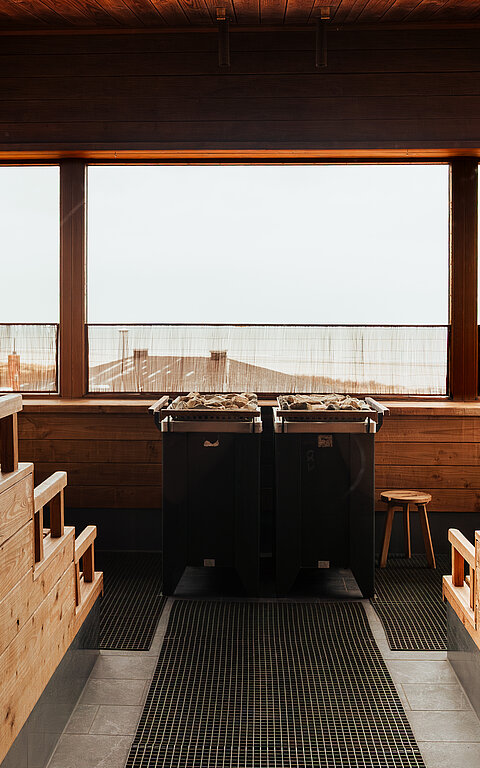 Panorama Sauna auf Juist - Bild zeigt Sauna mit Aussicht auf die Insel, den Strand und das Meer