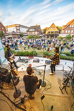 Maizeit auf der Insel Juist mit Open Air Veranstaltungen