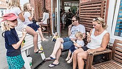 Familienurlaub auf Juist mit gemeinsamem Eis essen